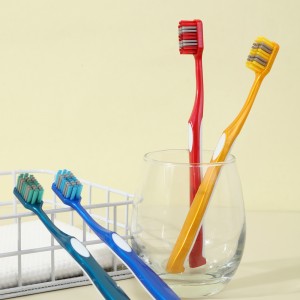 Brosse à dents compacte en touffe d'hygiène bucco-dentaire pour adulte