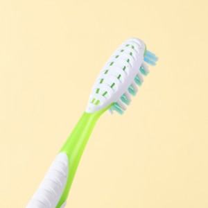 Spazzolino riutilizzabile con setole morbide per denti sensibili