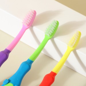 Mollis Bristle Currus Kids Toothbrush