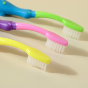 Brosse à dents pour enfants à poils doux