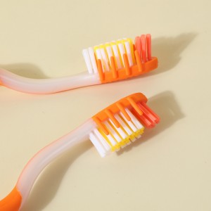 Brosse à dents en nylon doux pour l'hygiène buccale