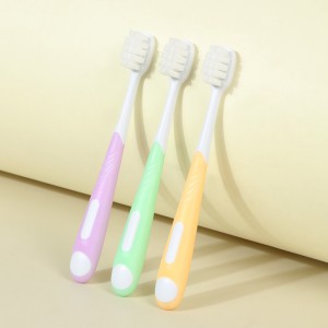 4 brosses à dents de nettoyage couleur bonbon