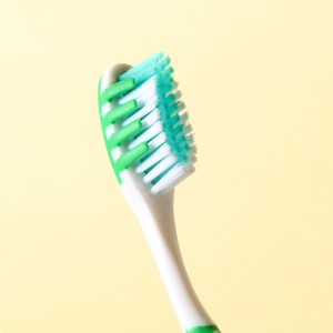 Brosse à Dents Classique Poils Souples Pour Dents Sensibles