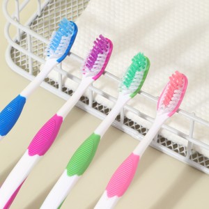 Lot de 4 brosses à dents pour nettoyer la langue et polir les gobelets