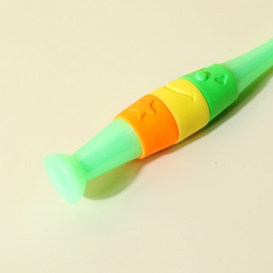 Escova de dentes infantil antiderrapante com cabo de silicone