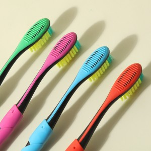 Brosse à dents à poils en nylon doux à usage familial 4