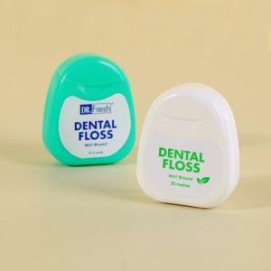 Detergente per denti perfetto per il filo interdentale