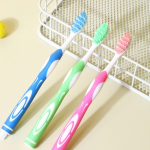 Produits dentaires Classic Clean Brosse à dents pour adultes