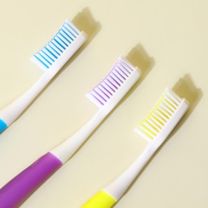 Hygiène bucco-dentaire Brosse à dents domestique Soins des dents