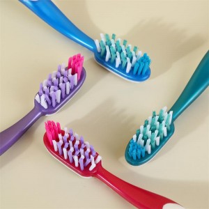 Denti puliti spazzolino manuale colore dissolvenza