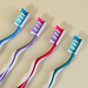 Denti puliti spazzolino manuale colore dissolvenza